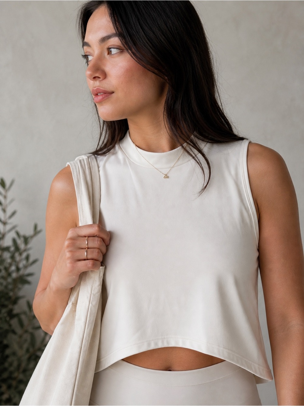 H&M Cream Cropped Sleeveless Tank Top
